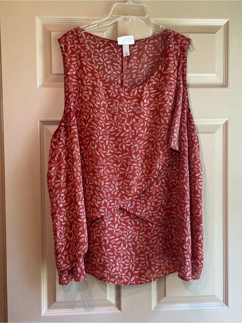 Ava & Viv Rust Red Leaf Print/Floral Sleeveless Blouse with Draped Front Size 4X